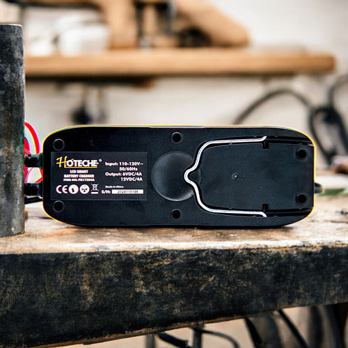 Cargador De Bateria Inteligente 6v/12v Con Pantalla Hoteche