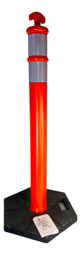 Poste De Advertencia Pvc Con Cinta Reflectiva Base 6kg Exxel