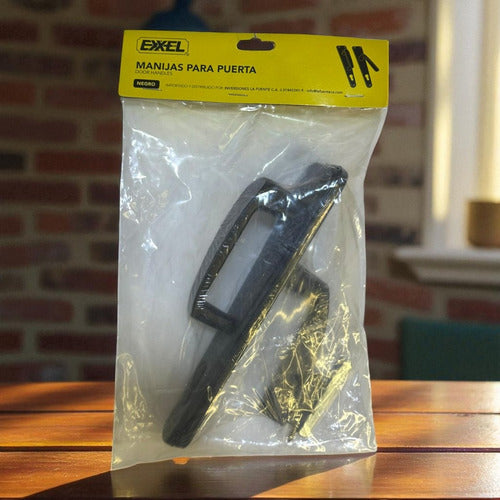 Cerradura De Manilla Para Puerta Fija/movil Negra Exxel