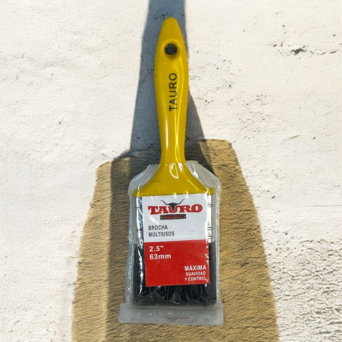 BROCHA 2 1/2" MANGO PLASTICO TAURO