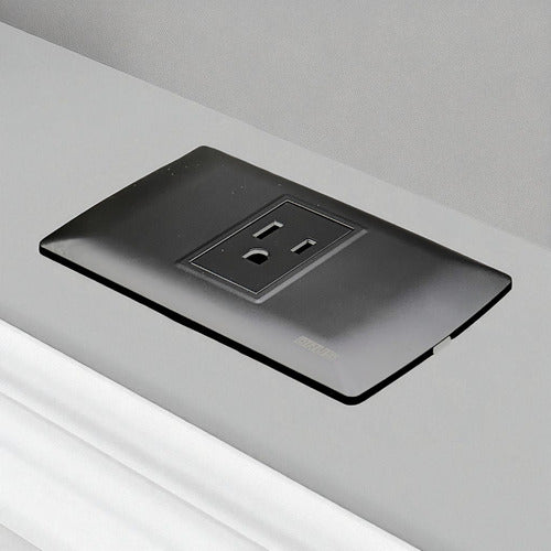 Toma Sencillo C/tierra Negro Mate 15amp Orus