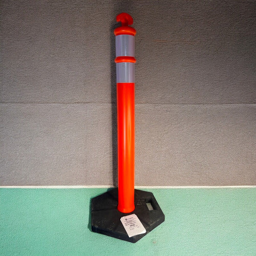 Poste De Advertencia Pvc Con Cinta Reflectiva Base 6kg Exxel