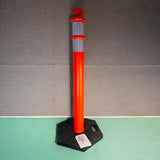 Poste De Advertencia Pvc Con Cinta Reflectiva Base 6kg Exxel