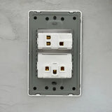 Toma Interruptor 3 Way Lumistar Linea Elite Negro - GASKA