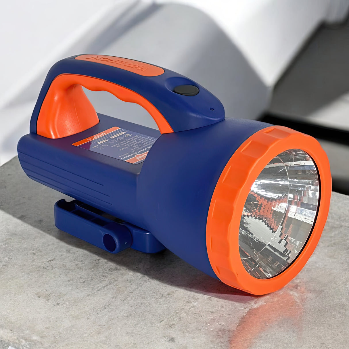 LINTERNA RECARGABLE 110 LUMENS WADFOW