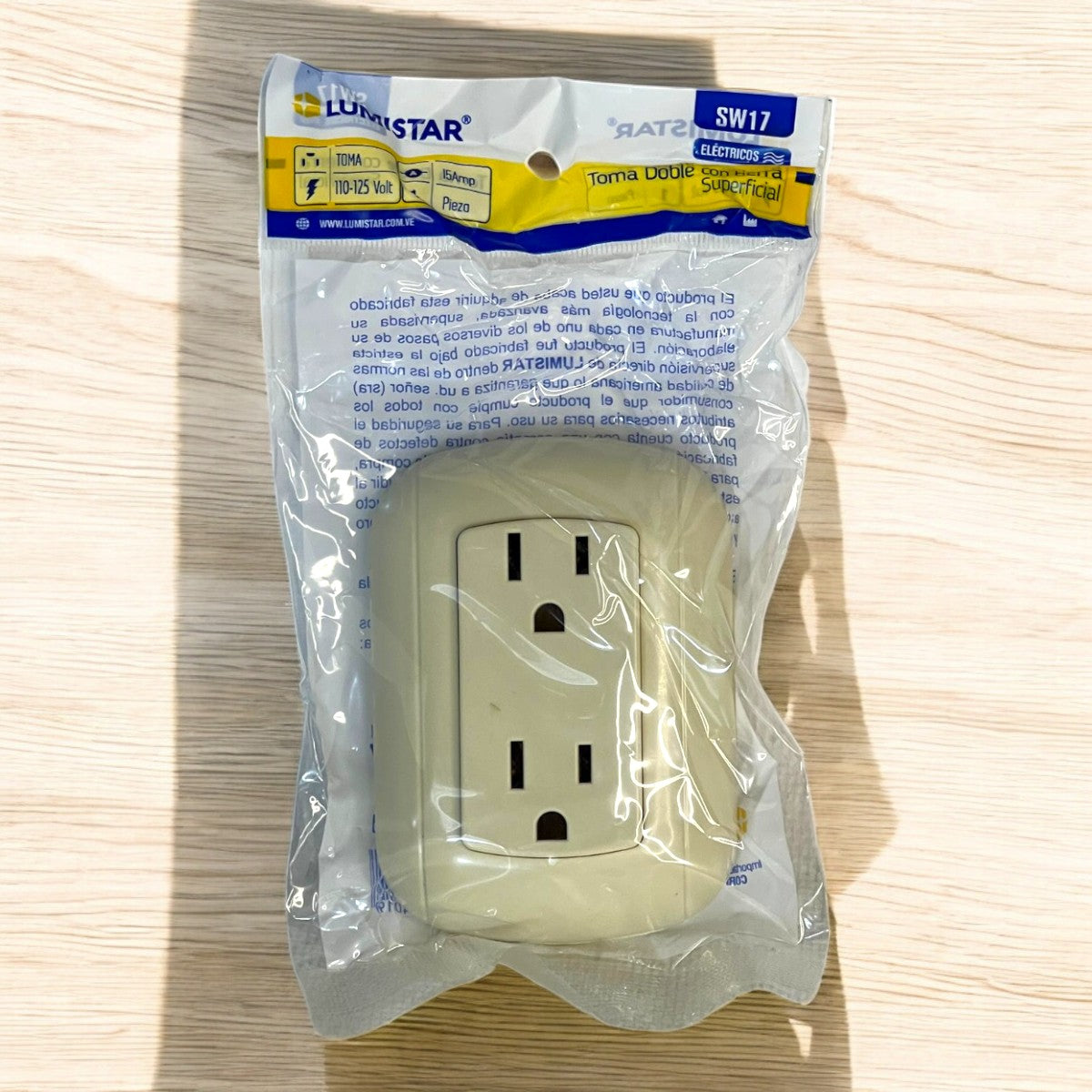 Toma Doble C/Tierra Superficial 127-250V 15AMP Lumistar