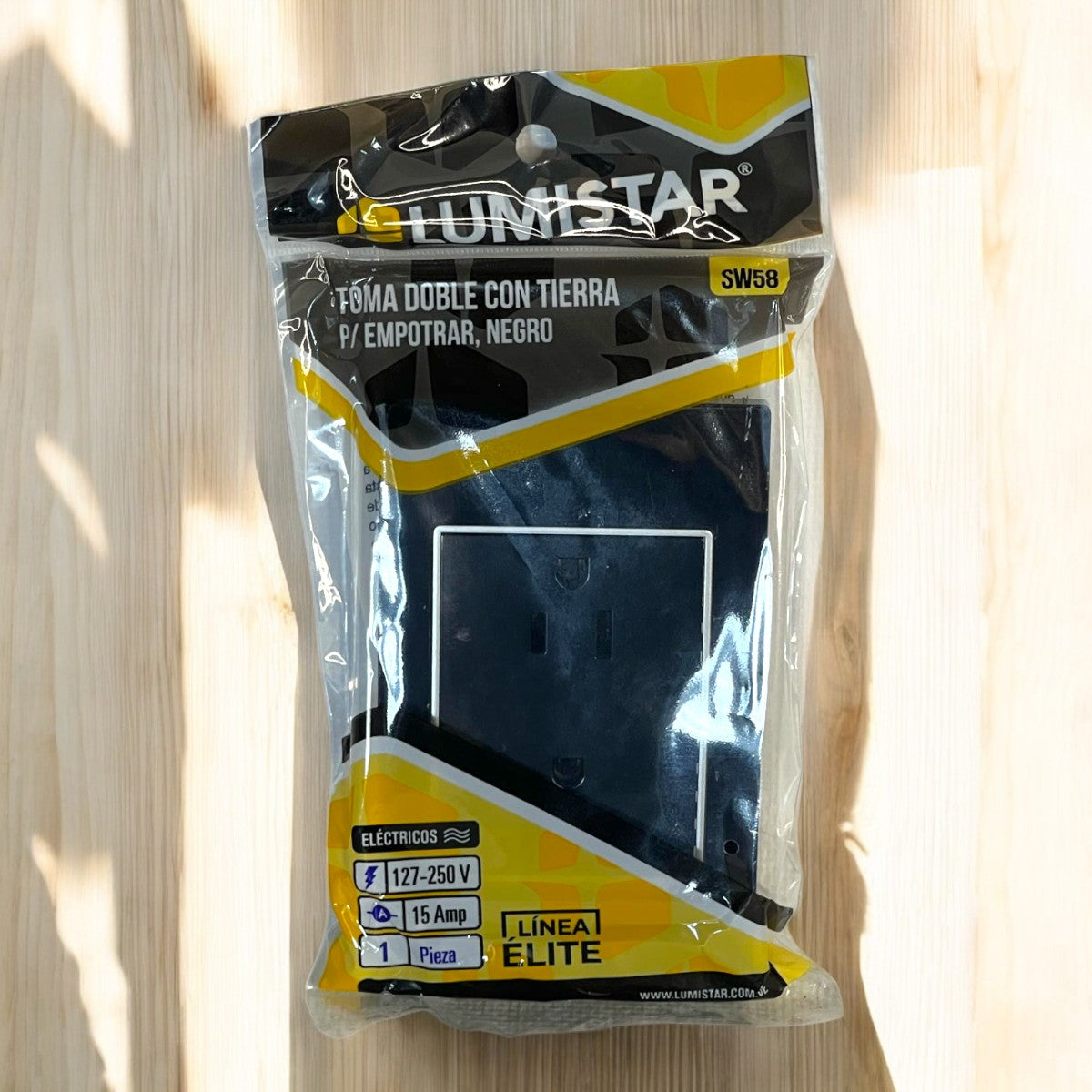 Toma Doble Elite Negro Lumistar