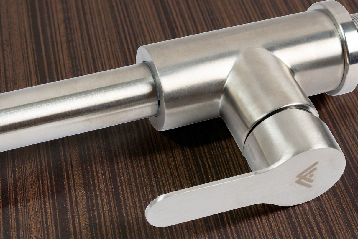 Llave Grifo Fregadero De Lujo Extensible Metales Aleados - GASKA