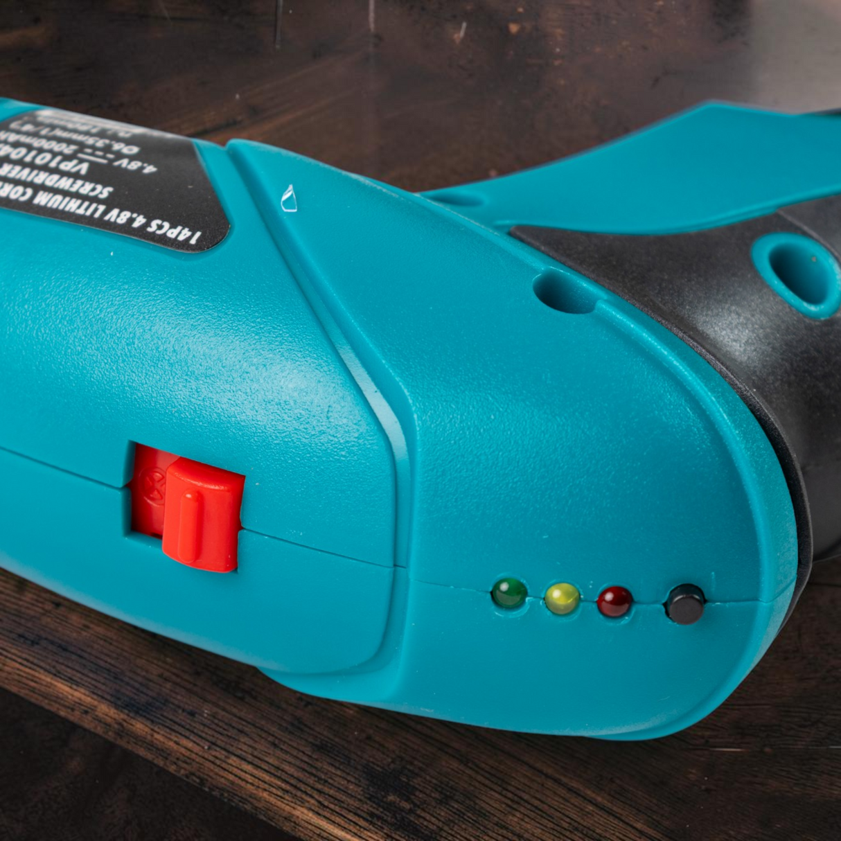 Destornillador Inalámbrico Recargable 4.8v 180rpm Victeche