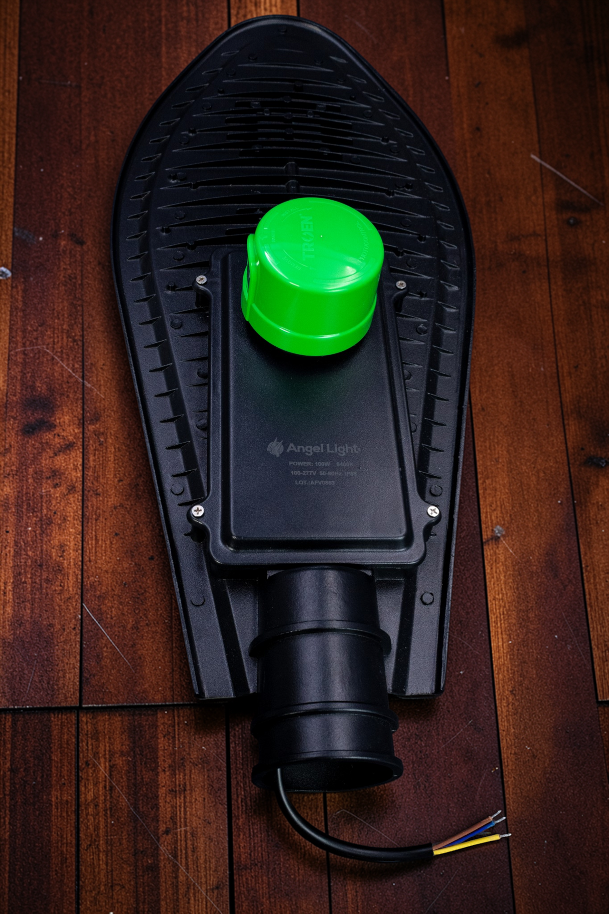 Lámpara Led Alumbrado Público Con Fotocelda 100w Angel Light