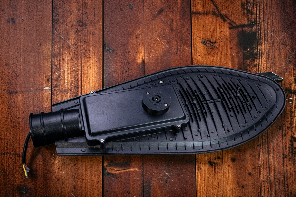 Lámpara Led Alumbrado Público Con Fotocelda 100w Angel Light