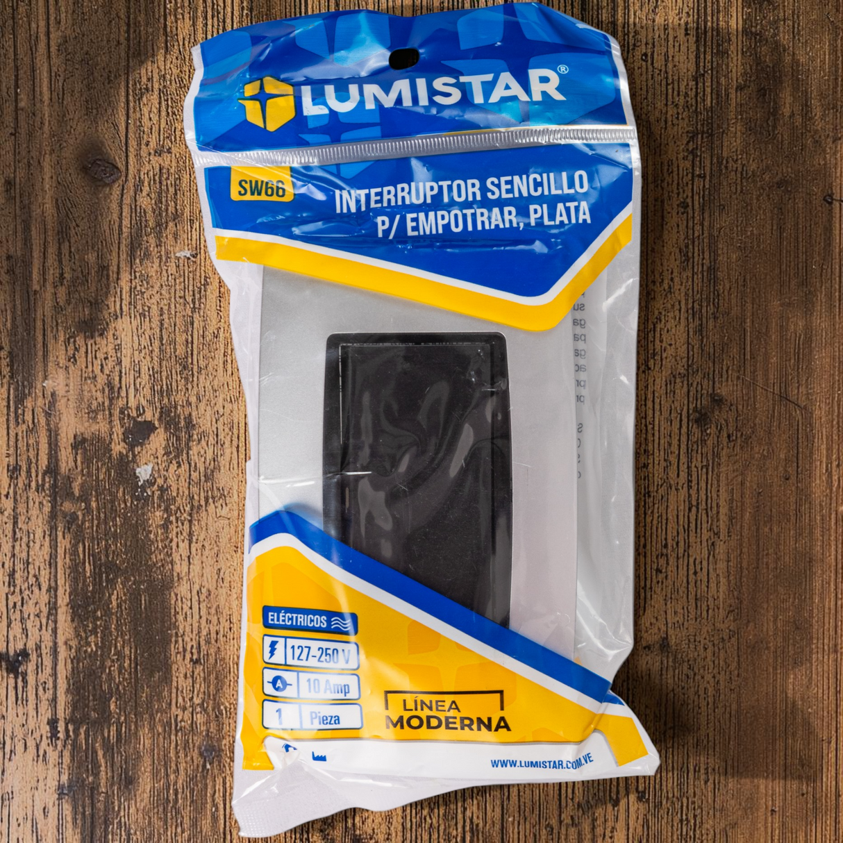 Interruptor Sencillo Línea Moderna Color Plata Lumistar - GASKA